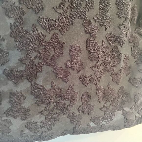 Aritzia Wilfred Black Sheer Top with Embroidered Floral Detailing Size Medium - Picture 4 of 7